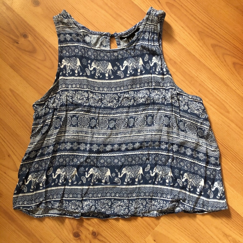 Forever 21 Blue and White Elephant Print Crop Top